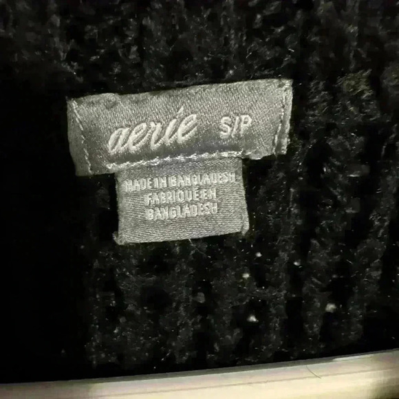 Women’s Ariel size S black sweater EUC - Picture 2 of 3